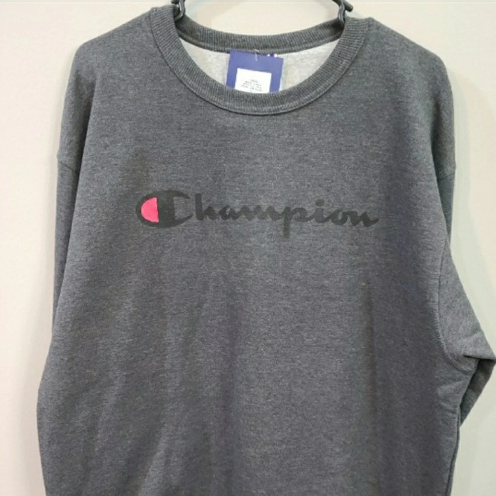 Champions Granite Heat Logo Pullover Sweatshirt